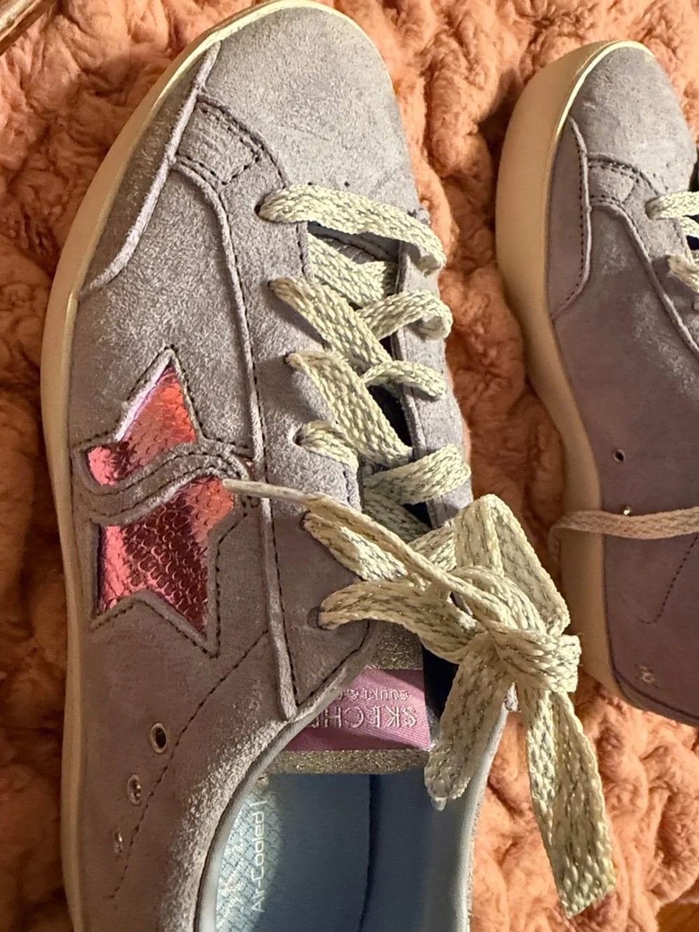 Skechers Lavender Suede Sneakers with Pink Star Accent/New without tag